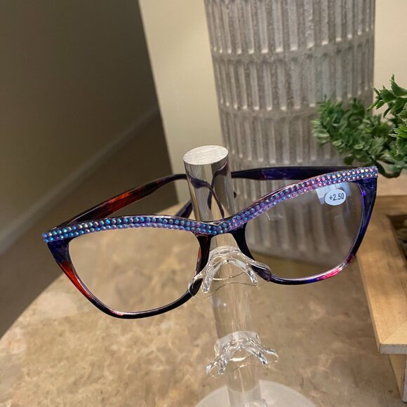 Readers 2.50 - Picture 2 of 2